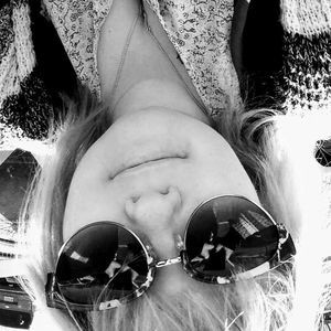 Meet your Posher, Holly